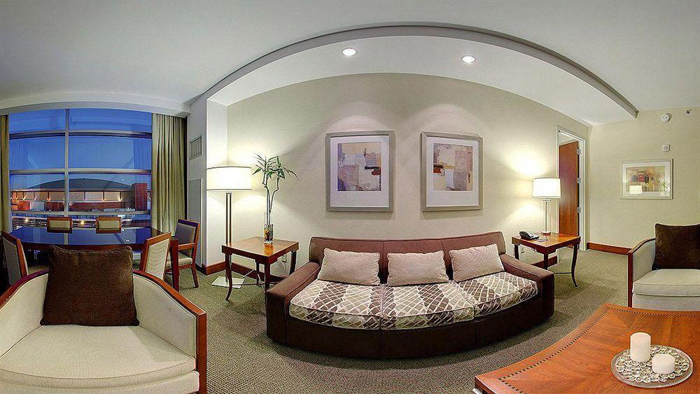 Отель The Westin Memphis Beale Street Экстерьер фото