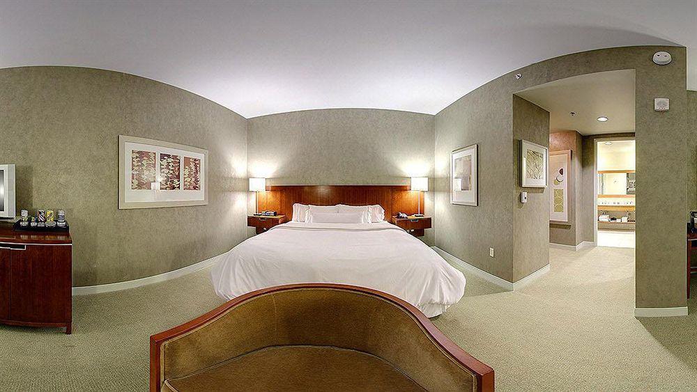 Отель The Westin Memphis Beale Street Экстерьер фото