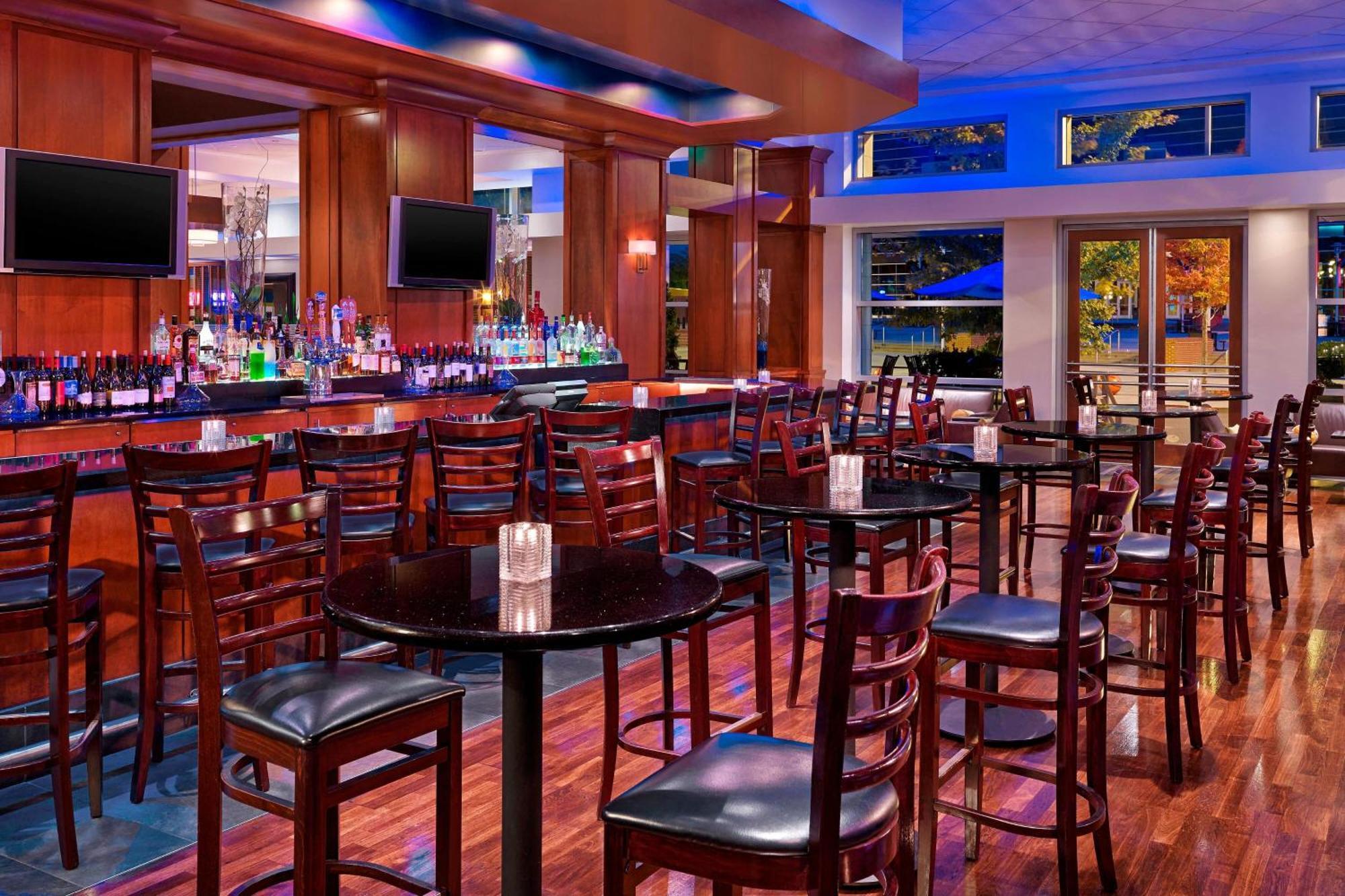 Отель The Westin Memphis Beale Street Экстерьер фото